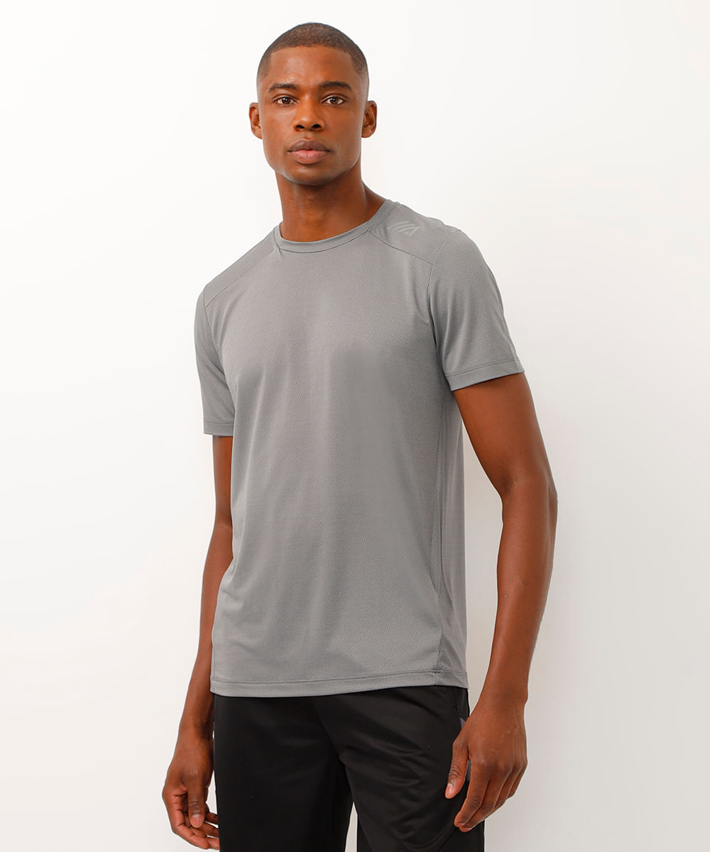 camiseta básica cinza