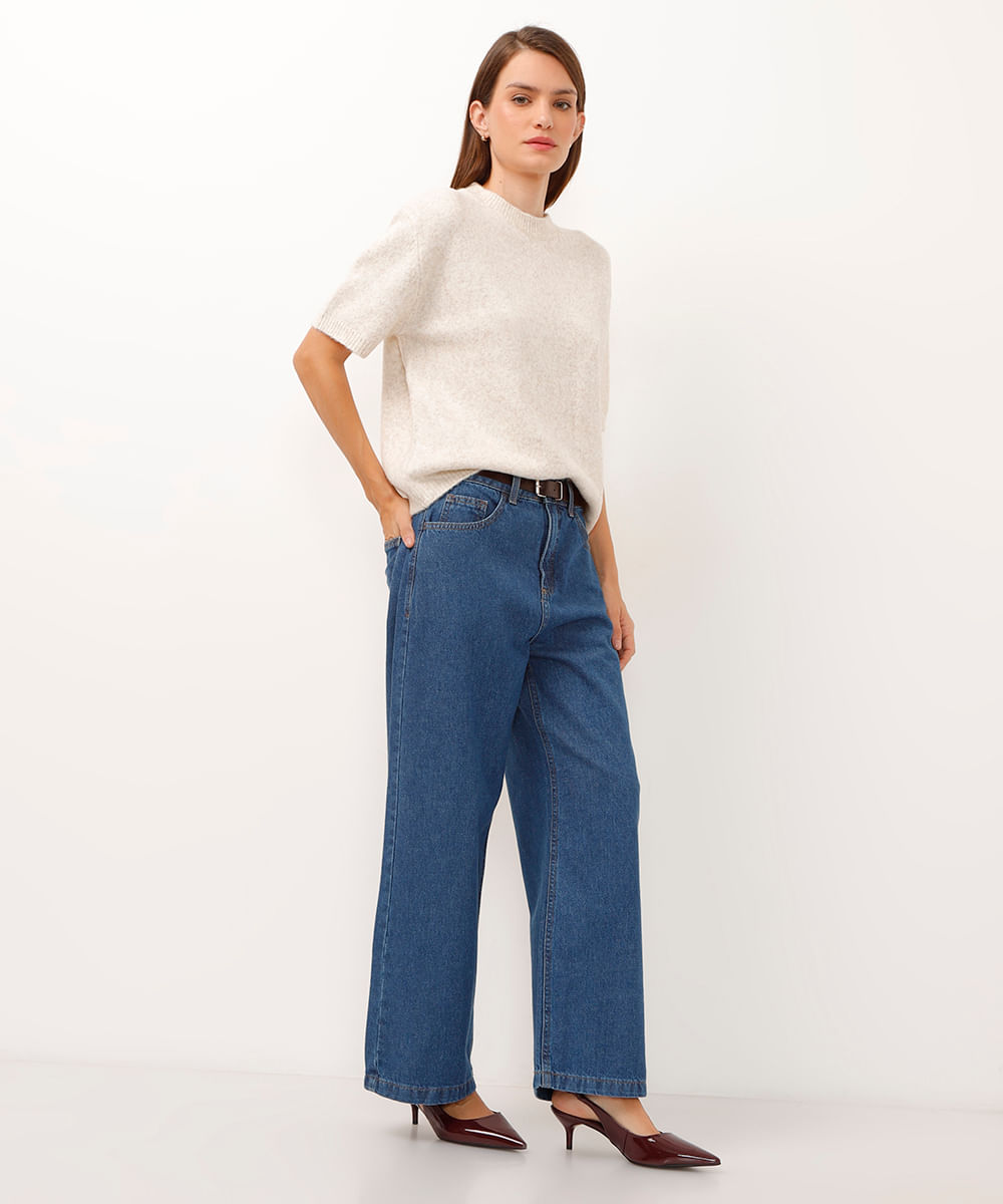 calça jeans wide leg cropped com cinto azul