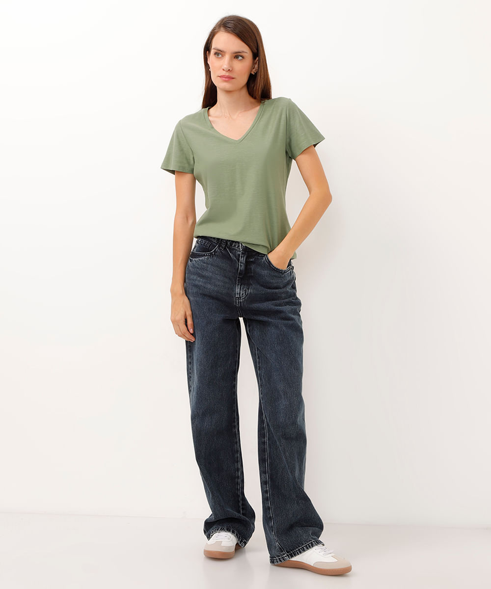 camiseta de algodão peruano decote v - verde mate