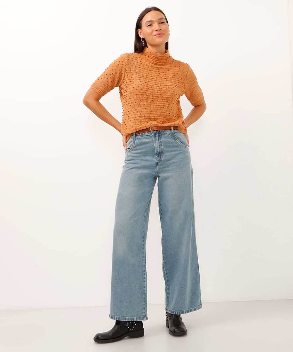 blusa de tricot gola alta texturizada em poá bege