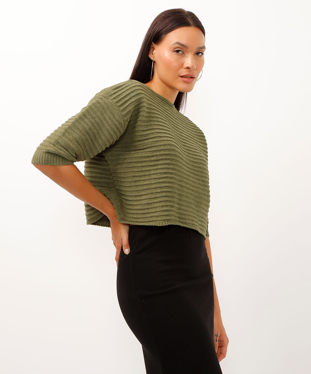 blusa cropped de tricô manga curta verde militar