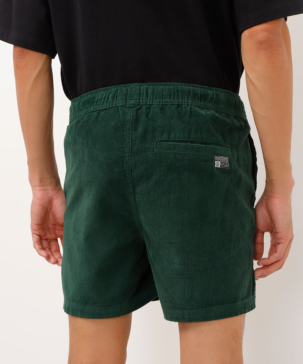 short de veludo cotelê com bolsos verde
