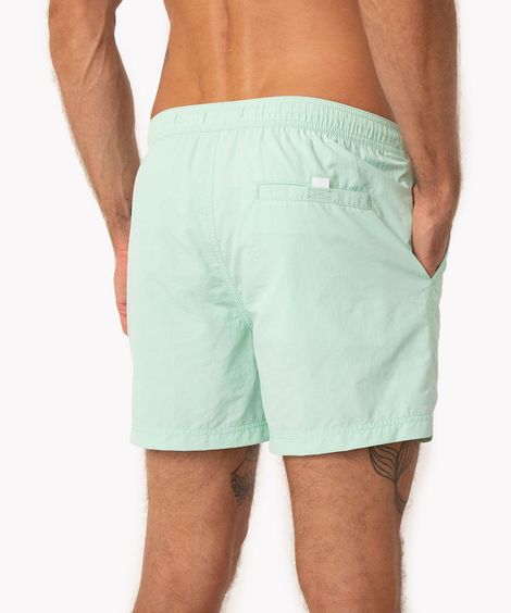 short curto com cordão verde