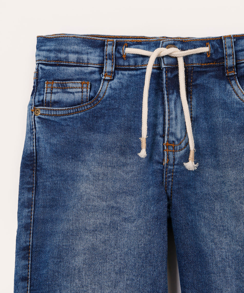 calça jeans slim infantil com cordão azul