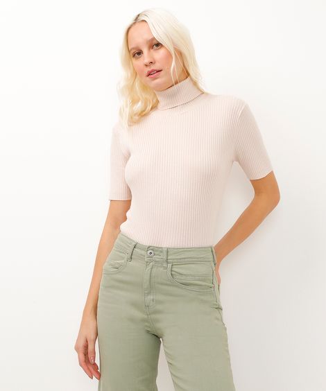 blusa de tricot gola alta manga curta bege