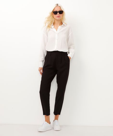 calça sloutch de viscose cintura alta com pregas preto