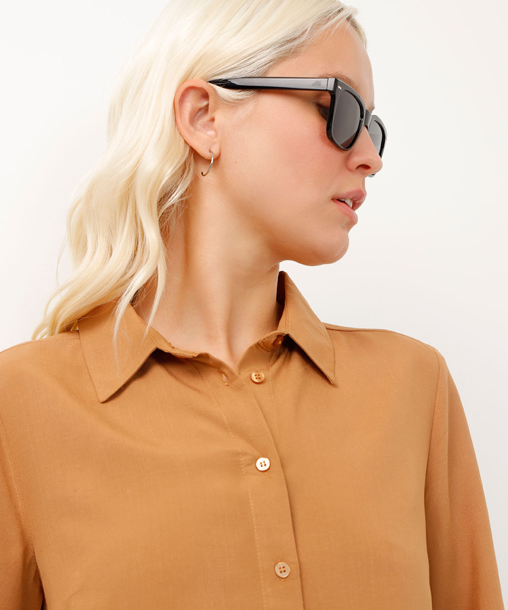 camisa de viscose cropped manga curta bege