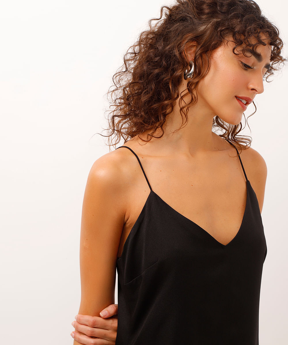 vestido longo alça fina com barra rendada preto