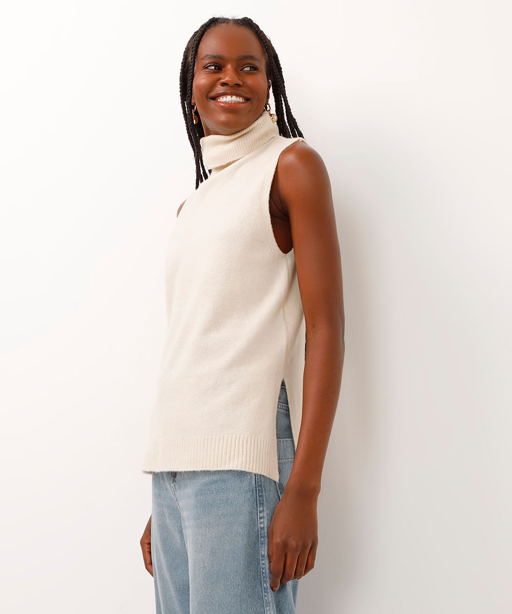 blusa de tricot gola alta sem manga off white