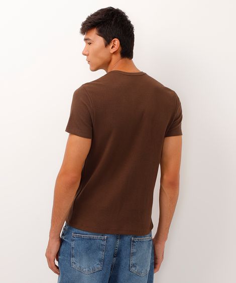camiseta de algodão manga curta texturizada marrom