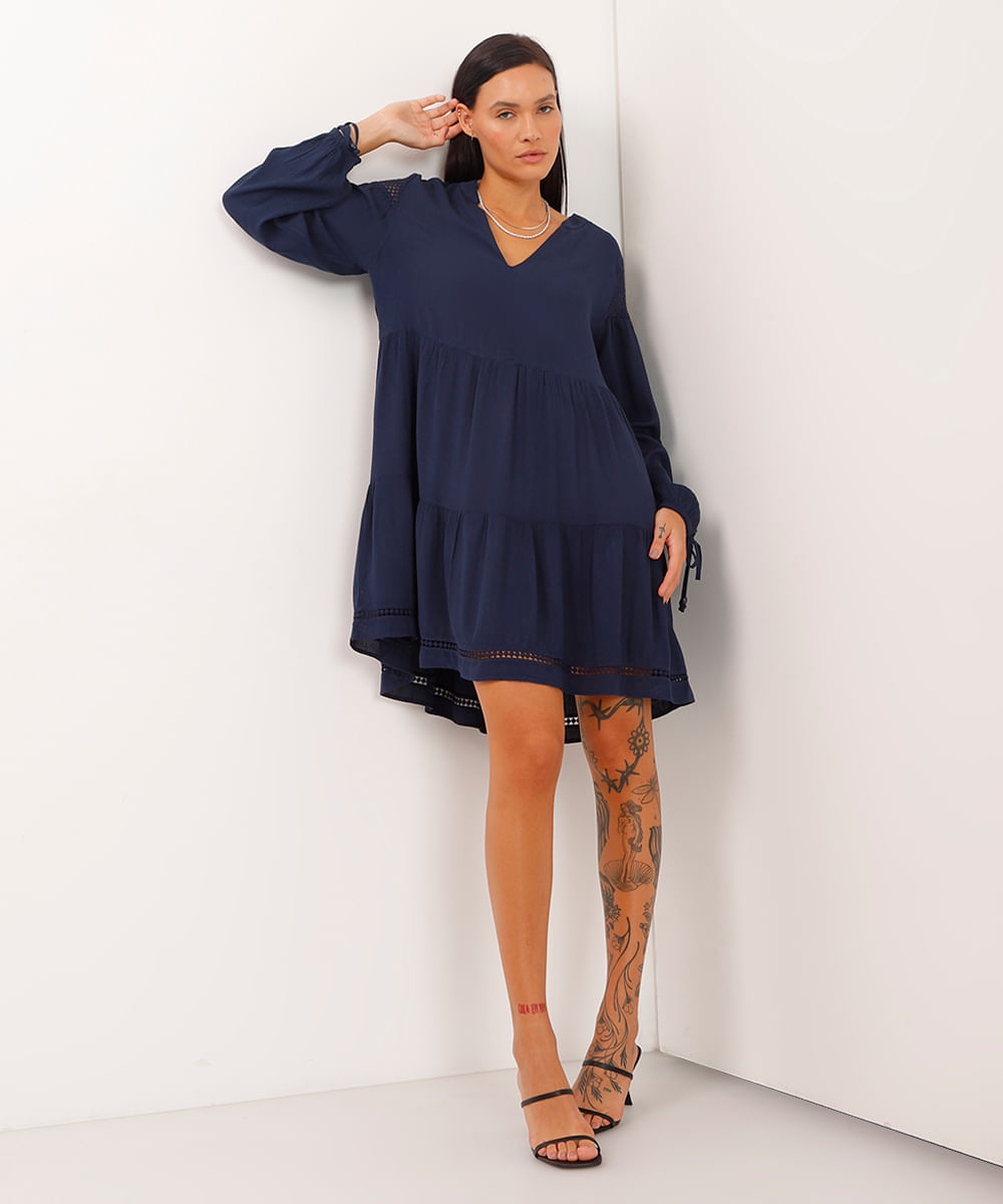 vestido bata de viscose com crochê nas costas azul marinho