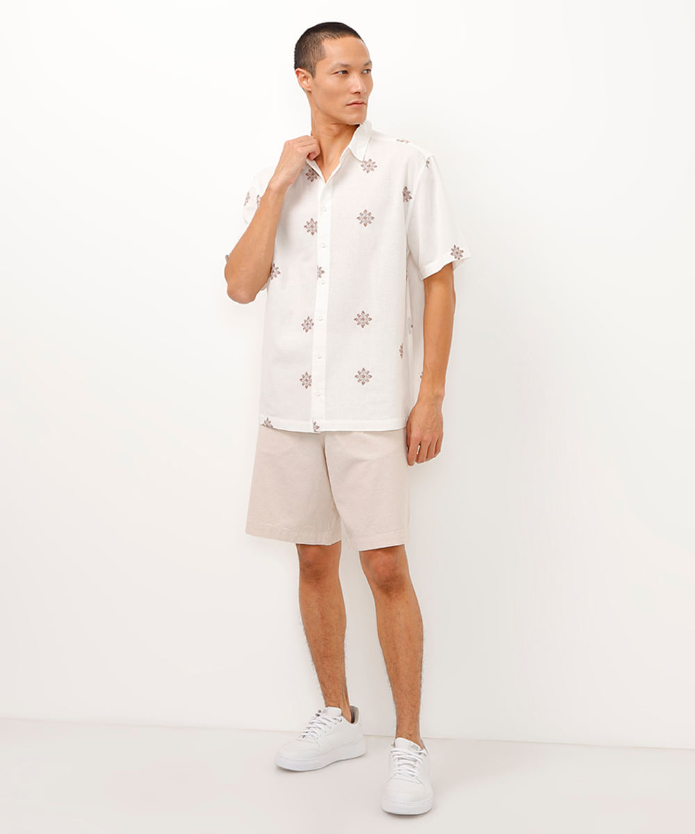 camisa com linho manga curta arabesco off white