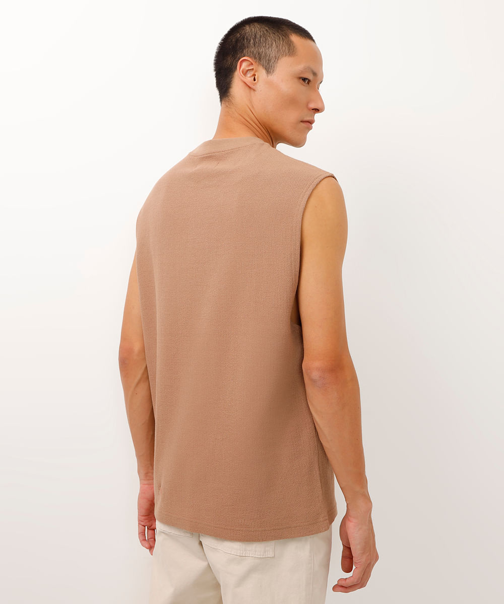 regata machão de algodão com textura marrom