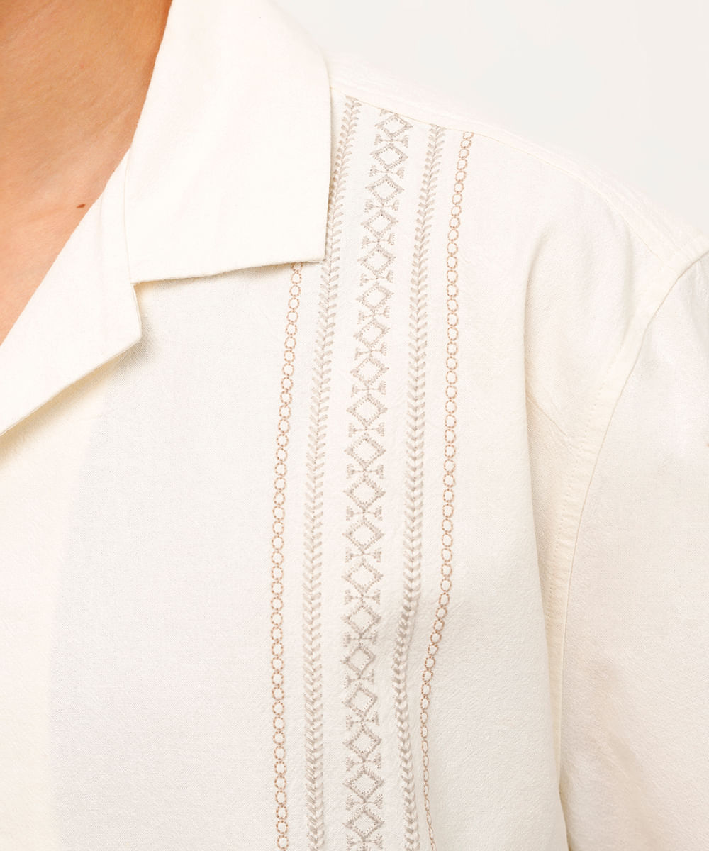 camisa de algodão manga curta étnica off white