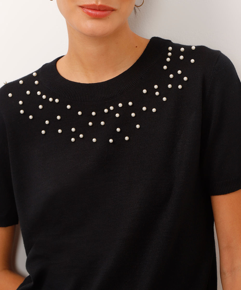blusa de tricot manga curta com pérolas preta