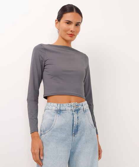 blusa cropped decote canoa manga longa cinza