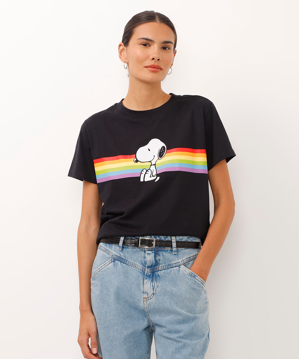camiseta de algodão manga curta arco-íris snoopy preta