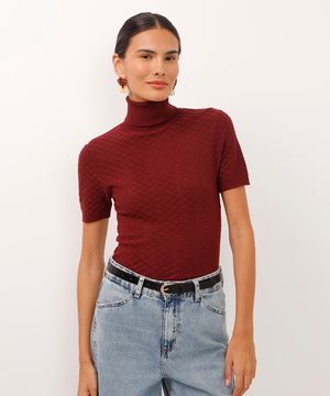 blusa de tricot gola rolê com textura vinho