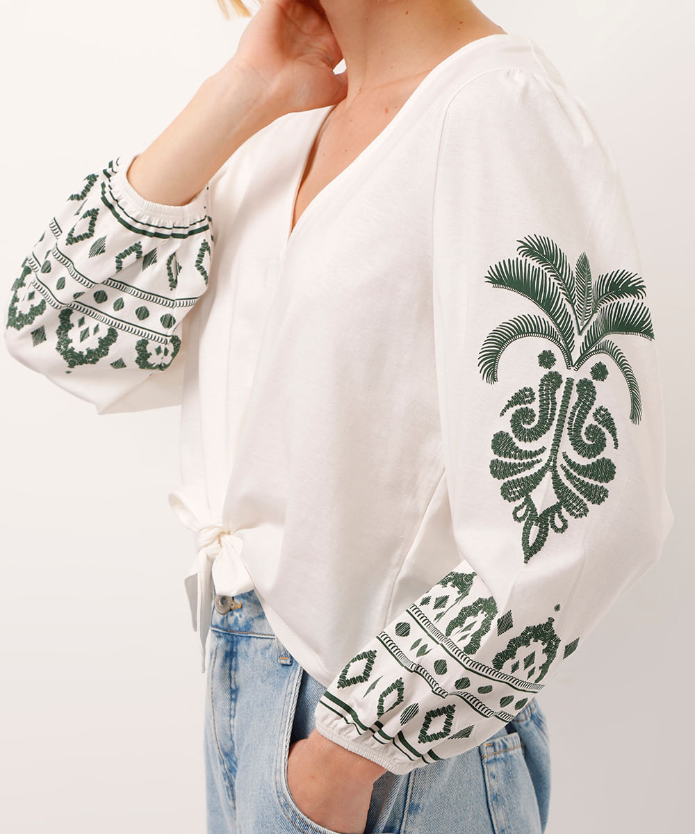 blusa bata de algodão manga bufante com arabesco off white