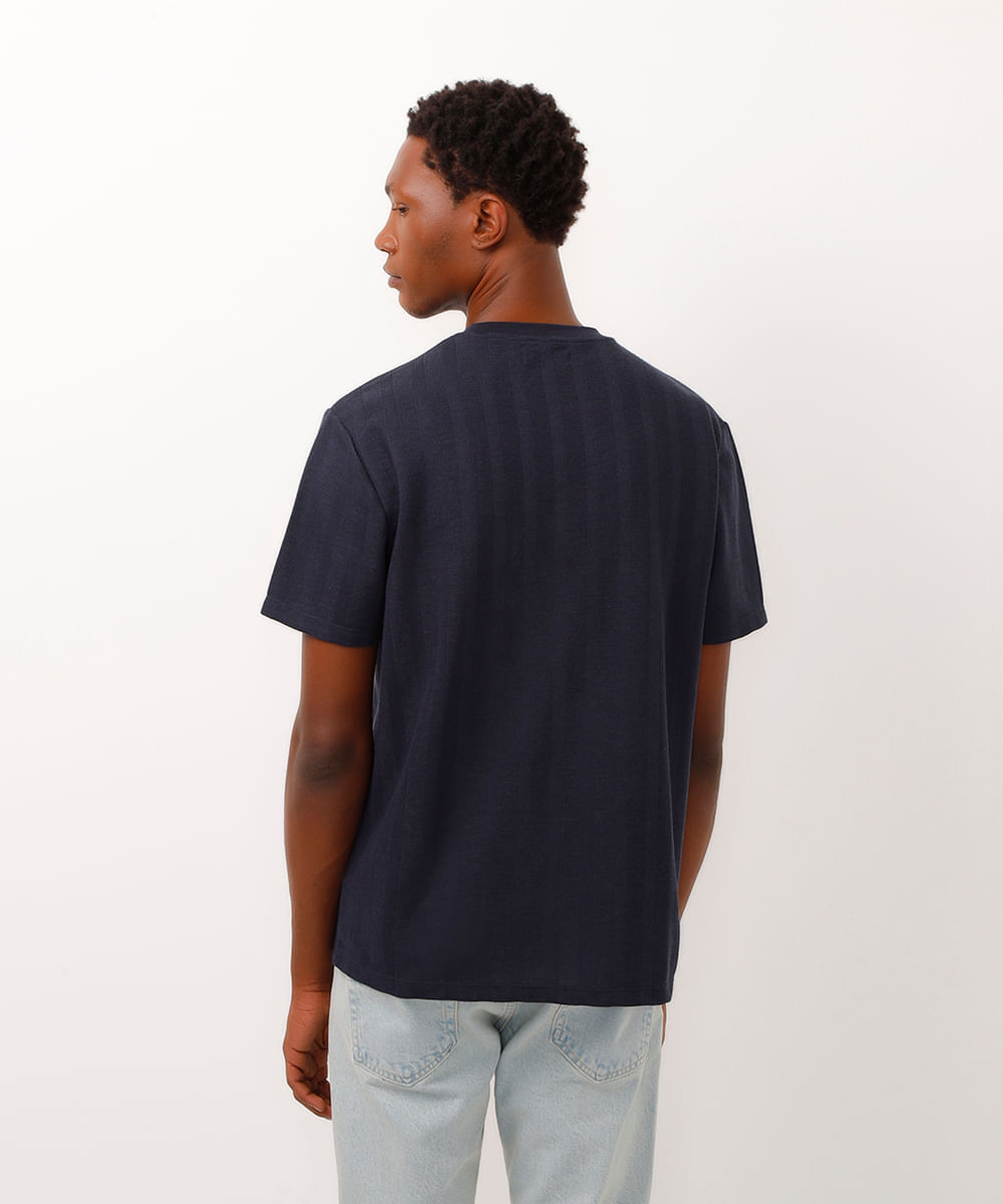 camiseta texturizada listrada azul marinho