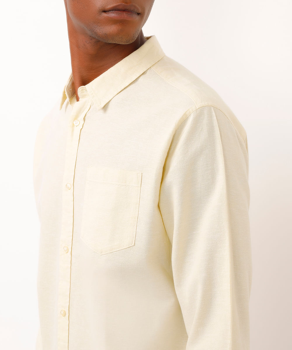 camisa comfort com linho manga longa amarelo