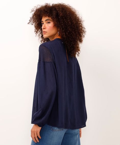 blusa bata manga bufante com crochê azul marinho