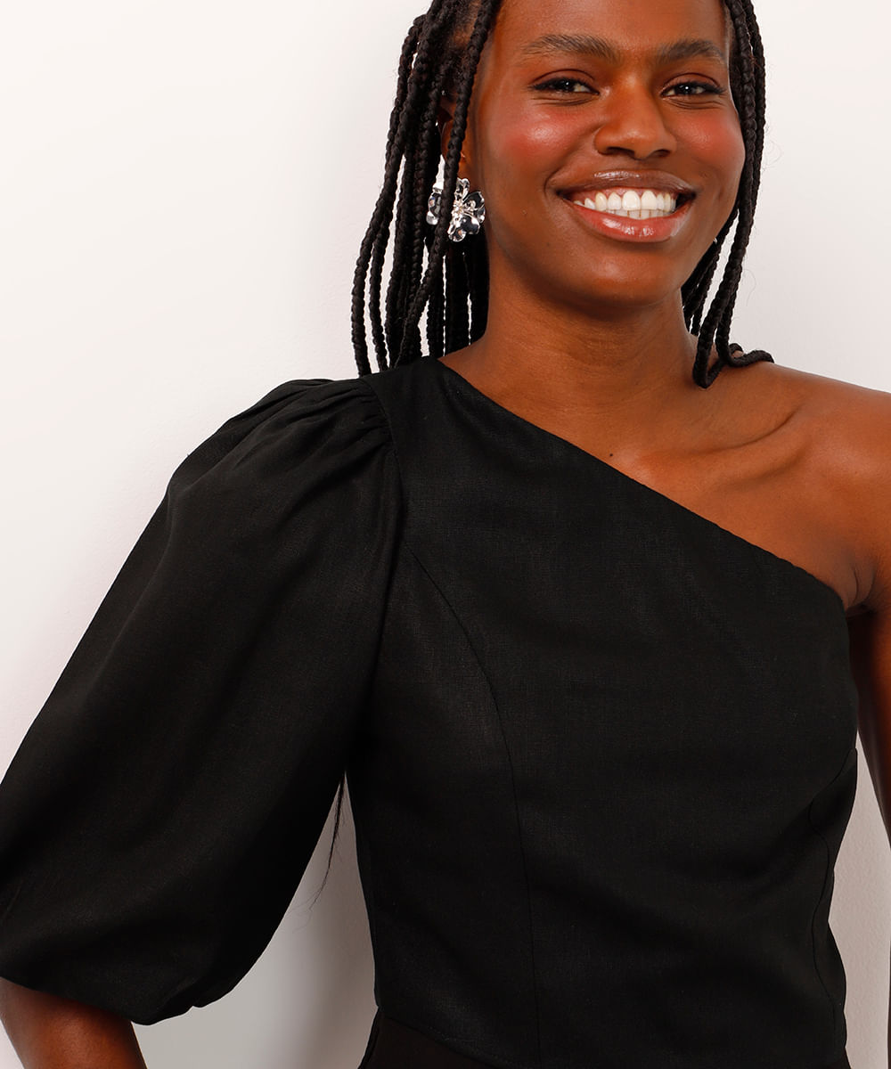 blusa cropped com linho ombro único preta