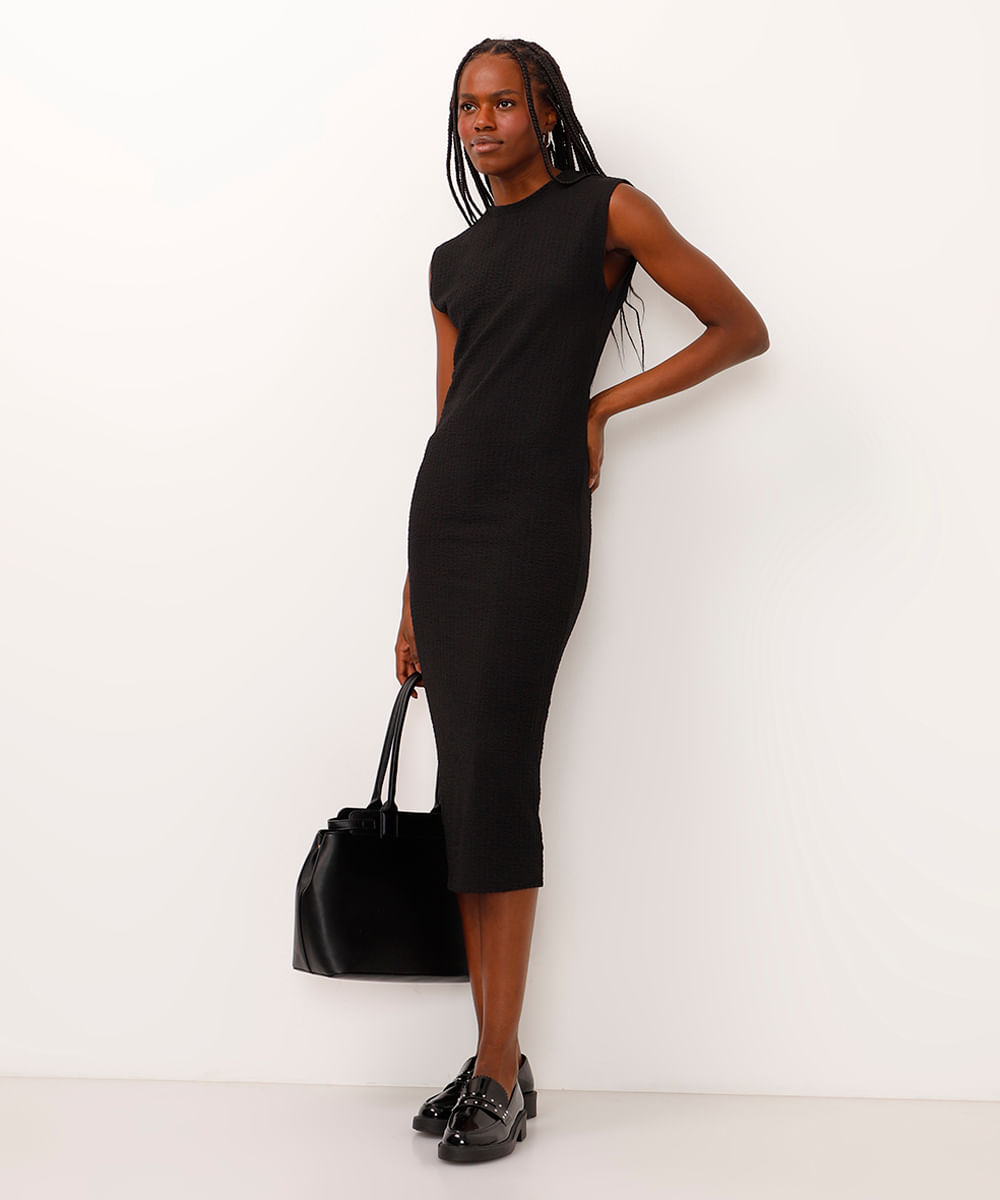 vestido midi gola alta texturizado preto