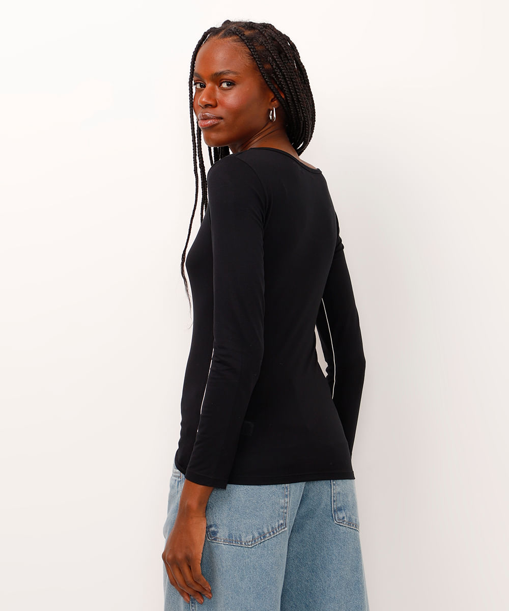 blusa de viscose decote u com nervuras preta