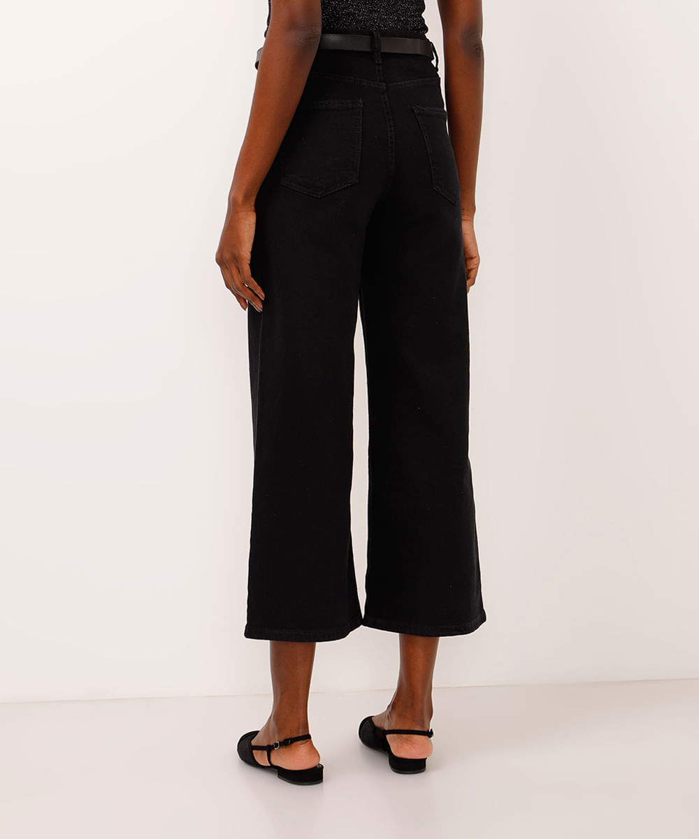 calça wide leg cropped de sarja com cinto preto