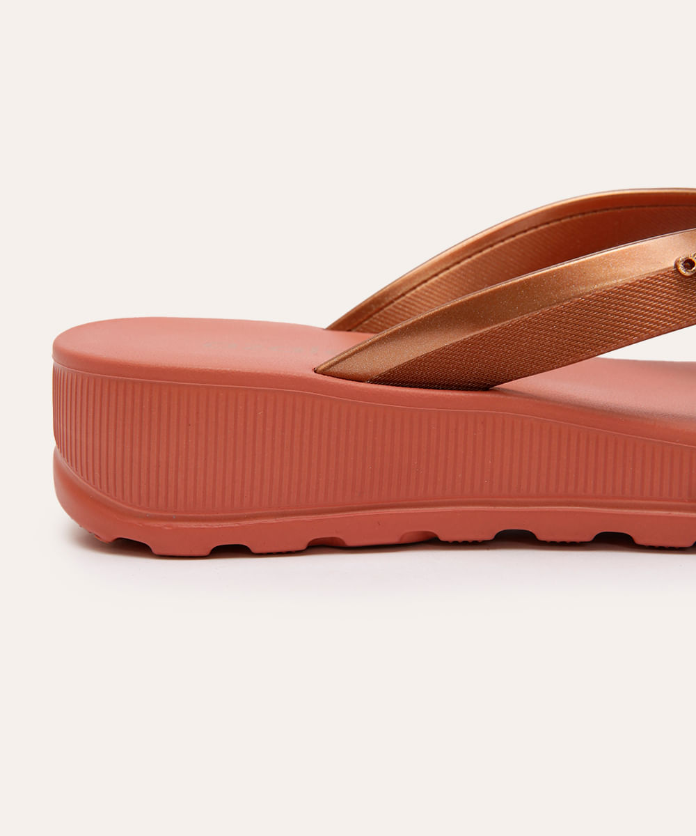 chinelo plataforma azaleia bege