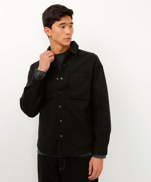 jaqueta shacket com bolsos preta