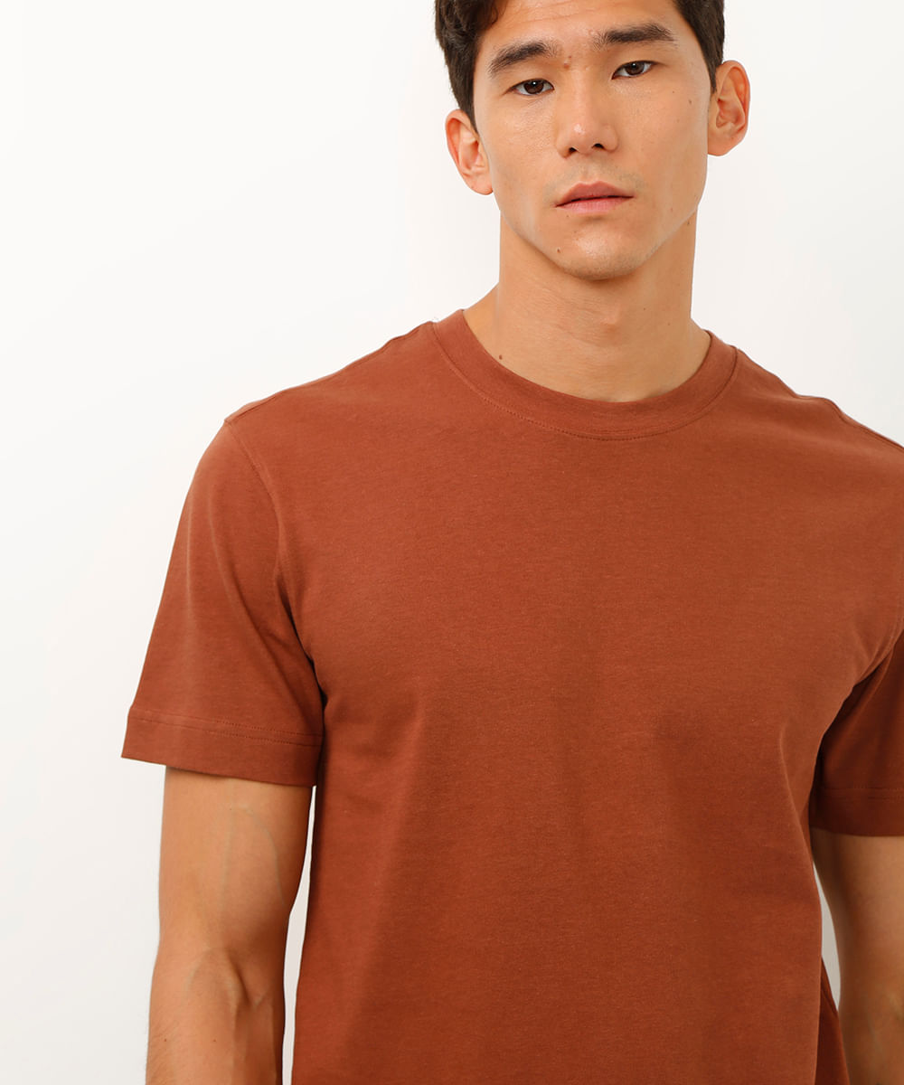 camiseta de algodão manga curta marrom