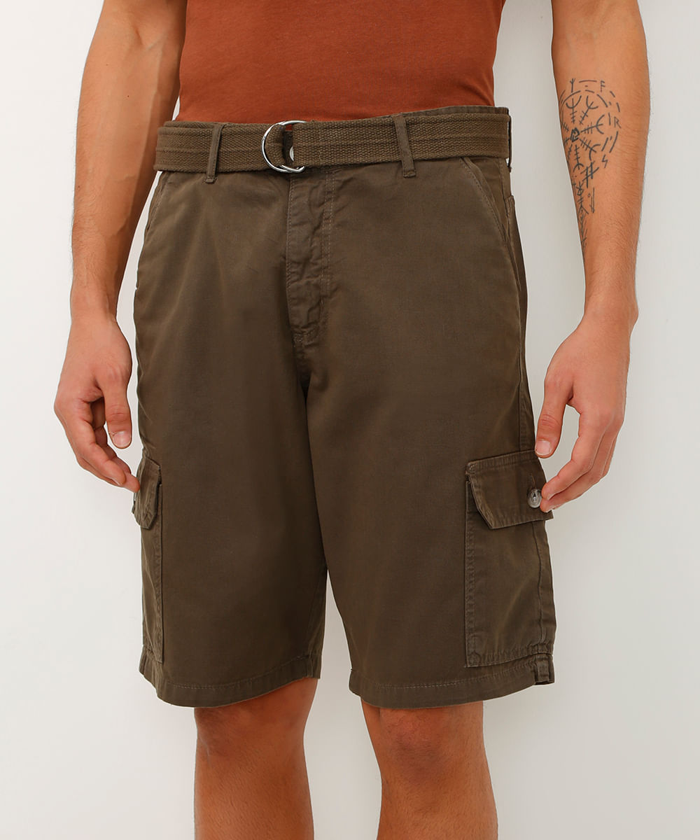 bermuda cargo de sarja com cinto marrom
