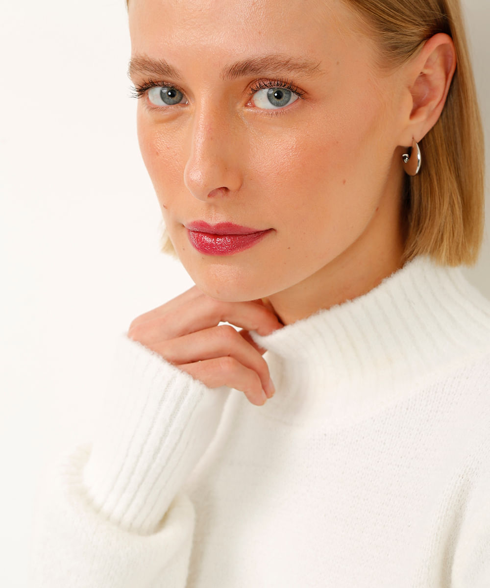 suéter de tricot gola alta off white