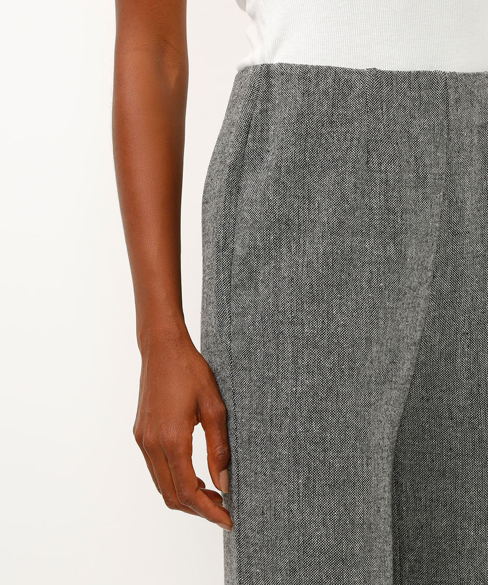 calça wide leg de alfaiataria cinza