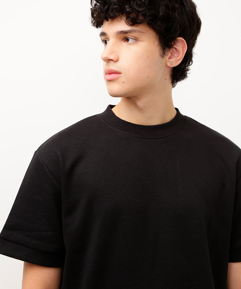 camiseta de moletom juvenil preta