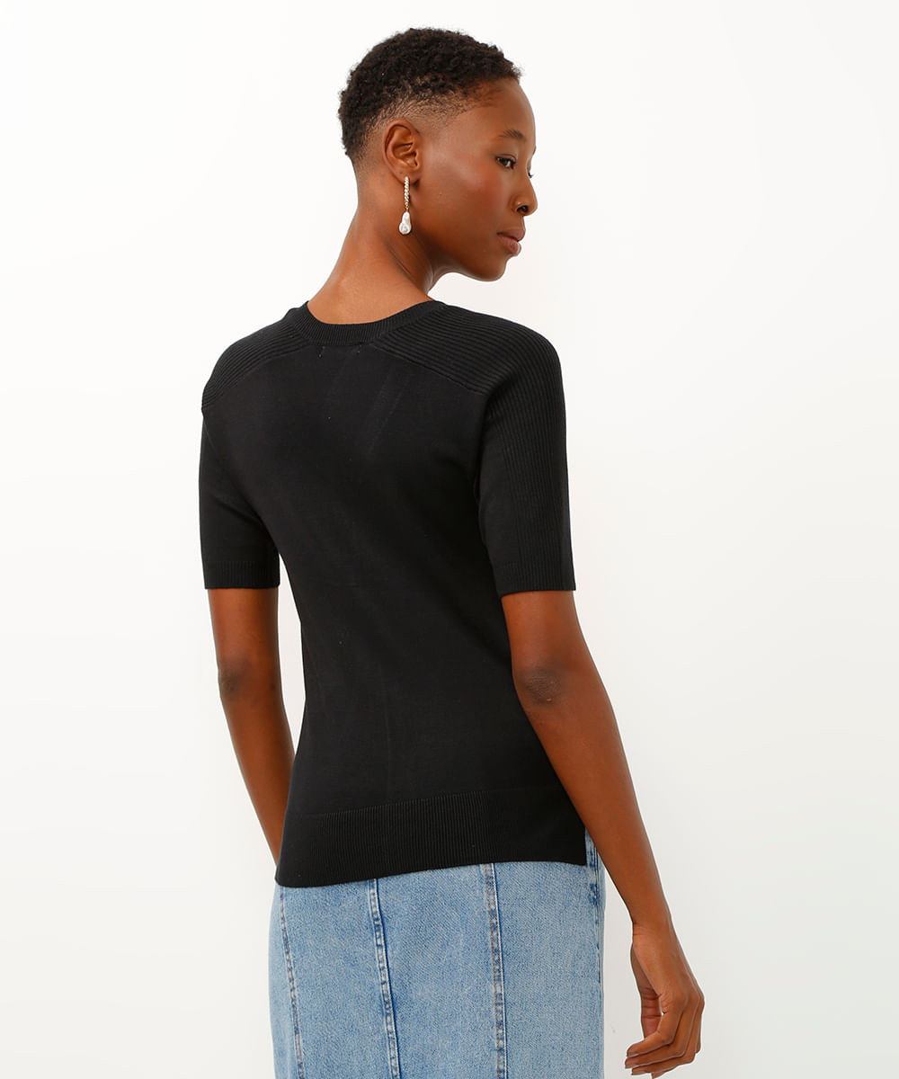 blusa de tricot decote v manga curta preta