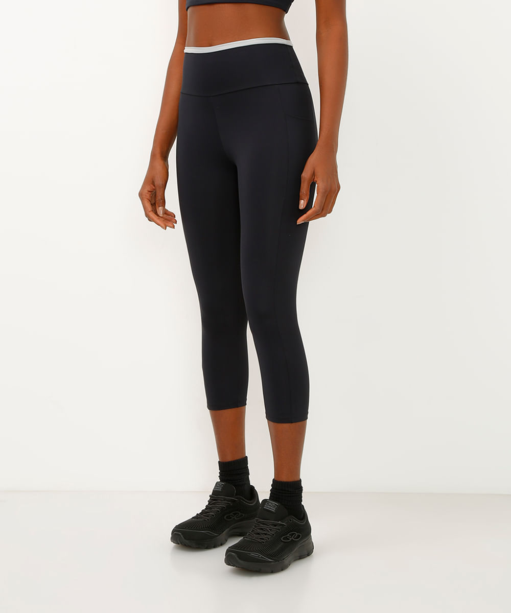 calça corsário cós largo com bolsos bicolor esportiva preta