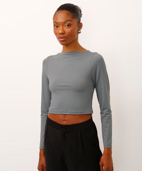 blusa cropped decote canoa manga longa cinza