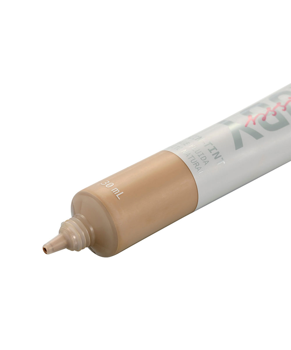 base fluida efeito natural skin tint cor 220 ruby kisses