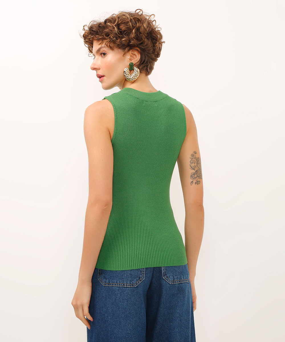 regata de tricot decote redondo verde