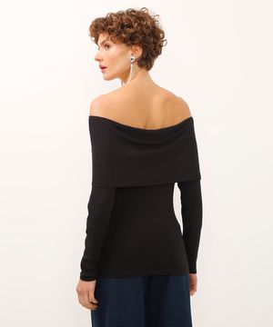 blusa de viscose canelada ombro a ombro preta