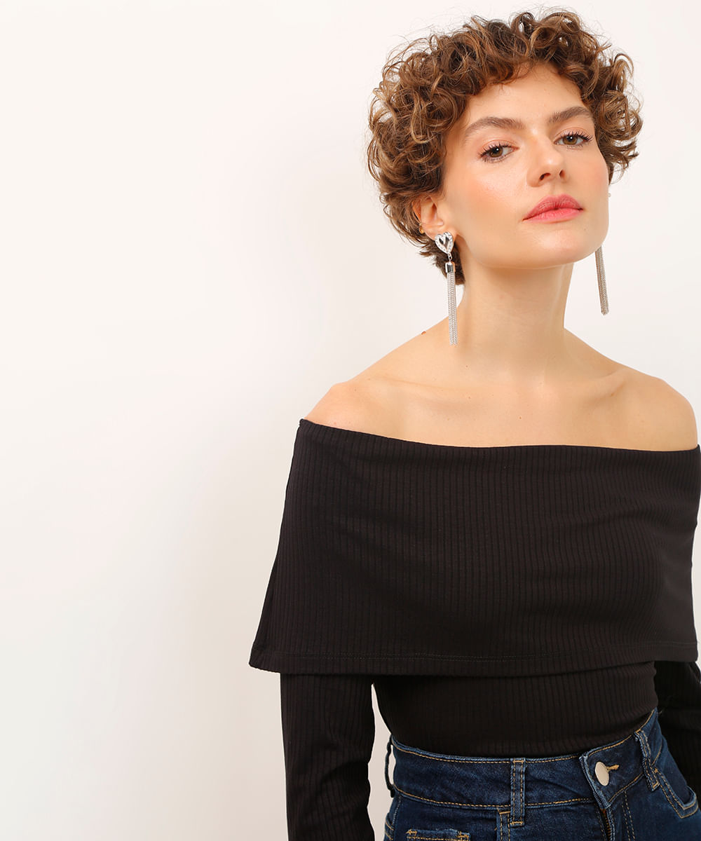 blusa de viscose canelada ombro a ombro preta