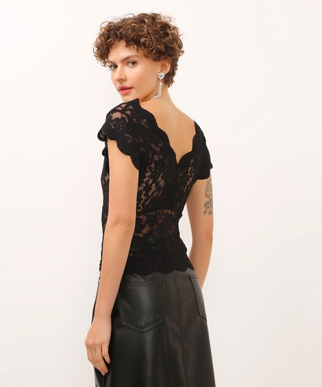 blusa rendada decote v  off white - preto