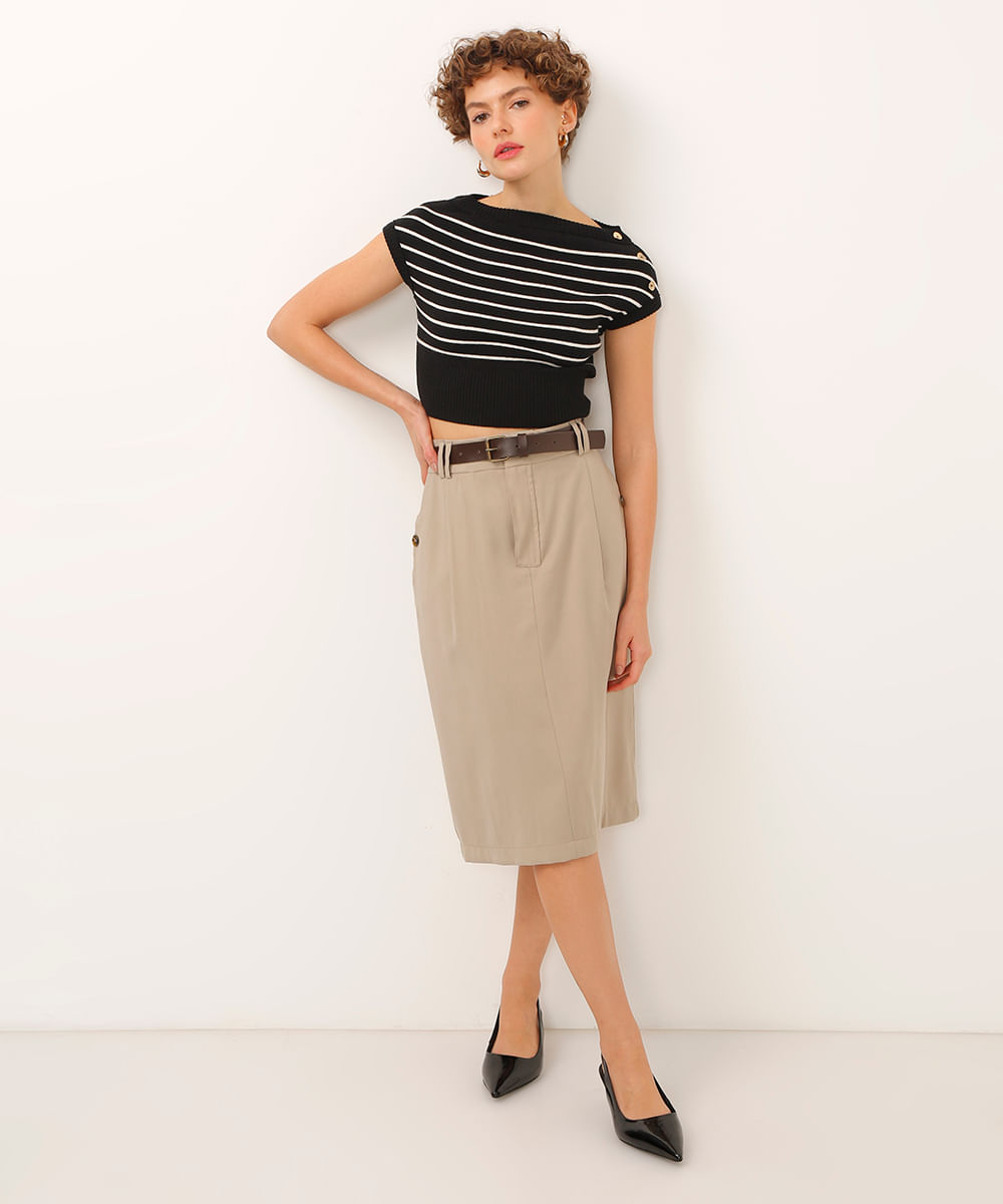 blusa cropped ombro a ombro listrada com botões preta