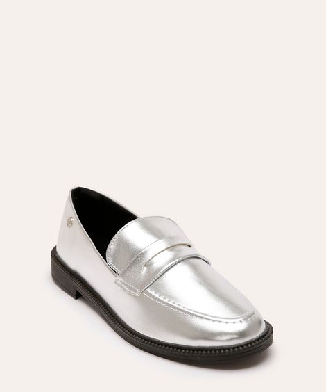 mocassim via uno metalizado prateado