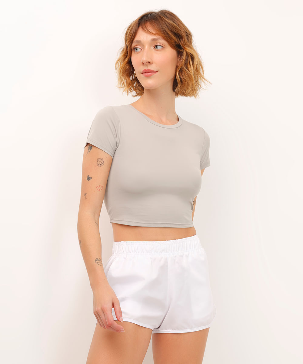 blusa cropped recorte nas costas esportiva cinza claro