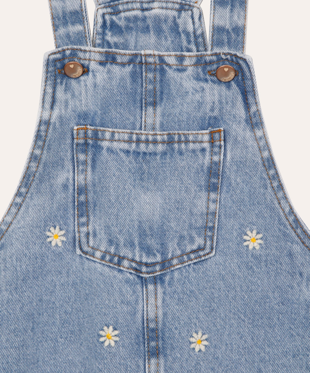 salopete jeans infantil margaridas bordadas azul