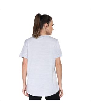 Camiseta Fila Basic Train Feminina